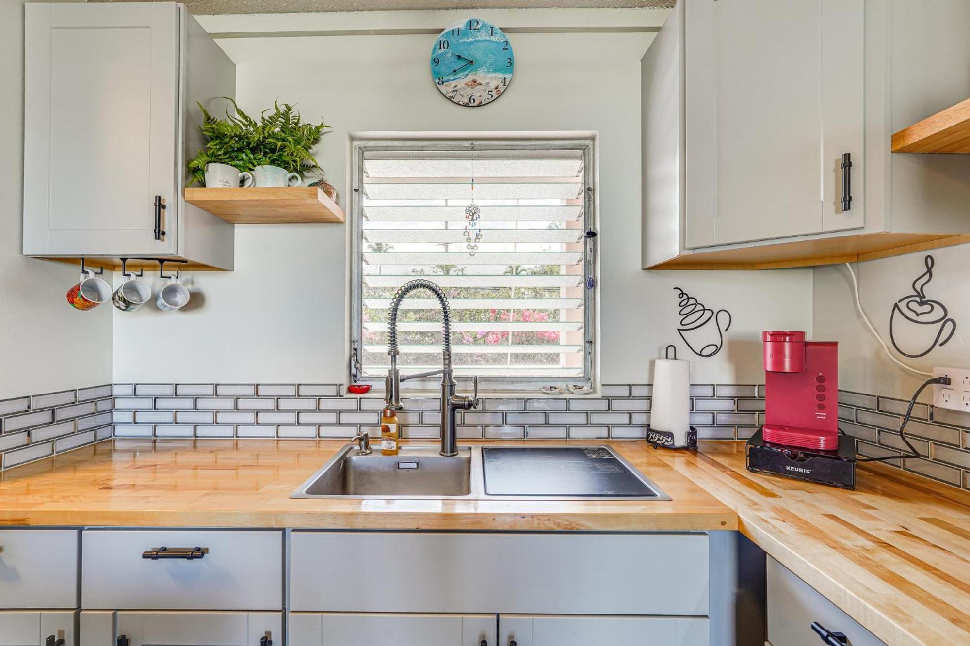 Kailua-Kona Condo With Balcony Walk To The Beach! ภายนอก รูปภาพ