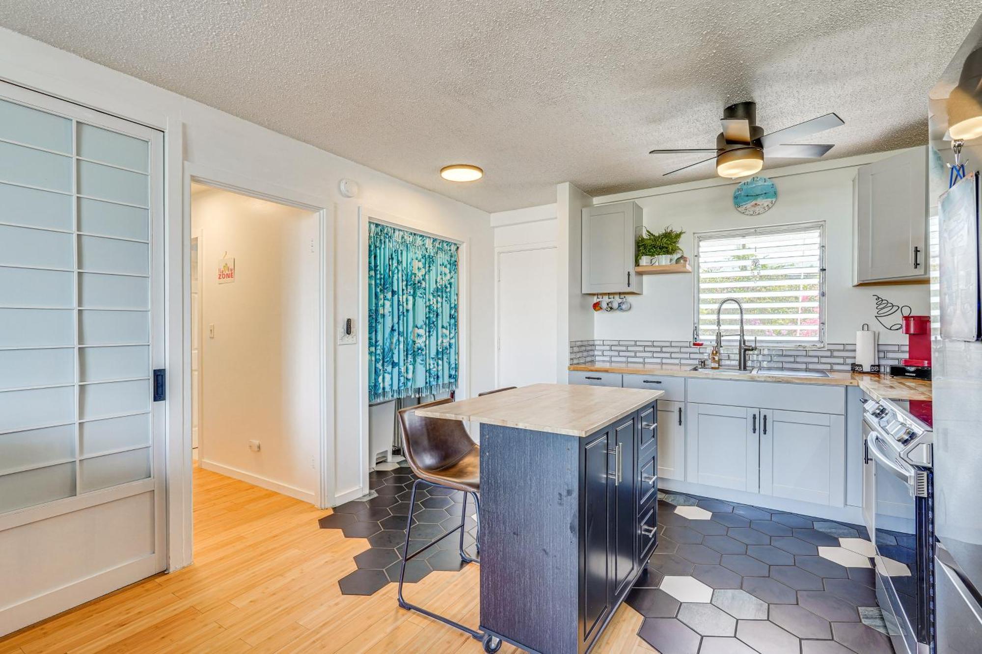 Kailua-Kona Condo With Balcony Walk To The Beach! ภายนอก รูปภาพ