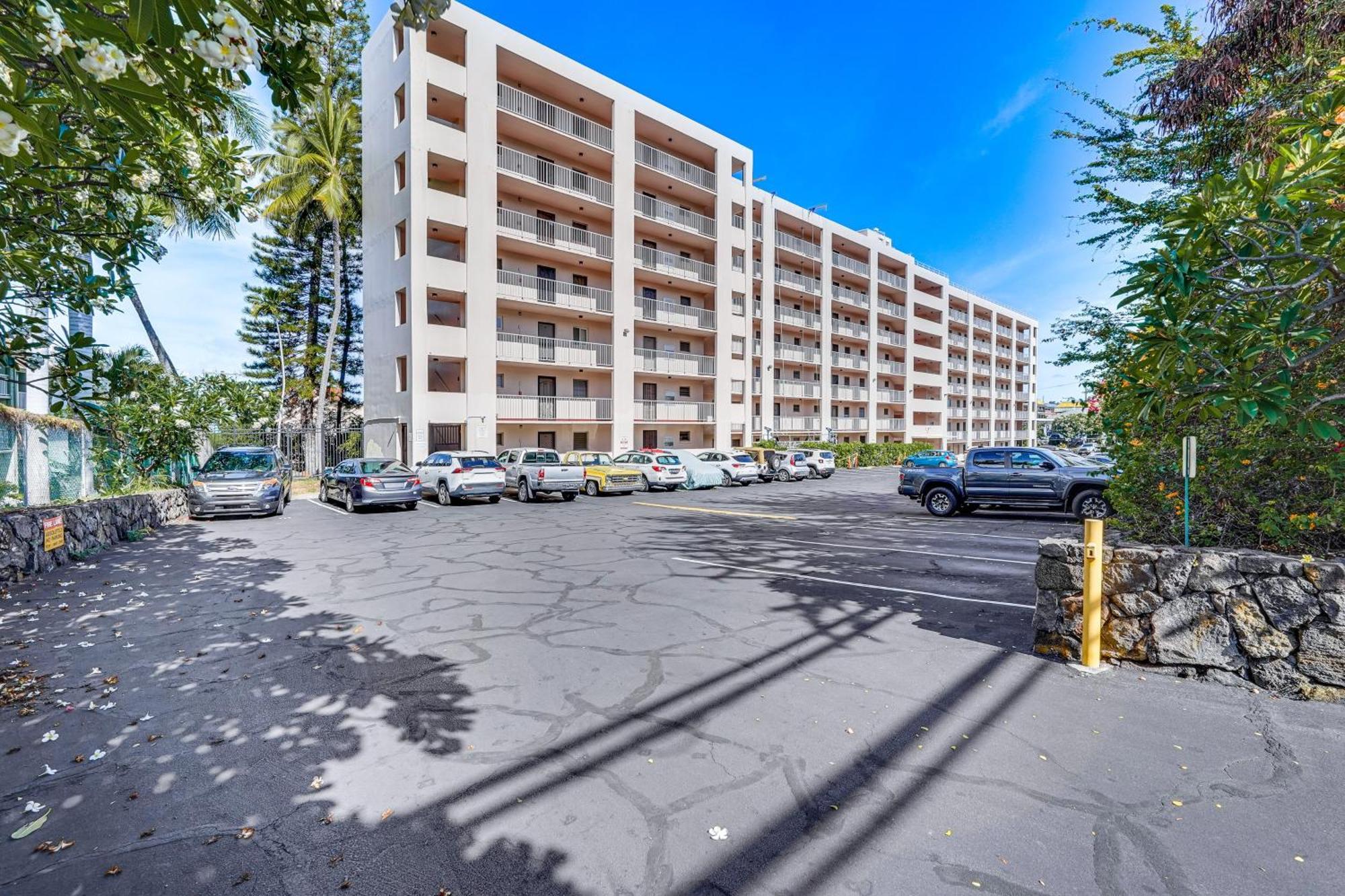 Kailua-Kona Condo With Balcony Walk To The Beach! ภายนอก รูปภาพ